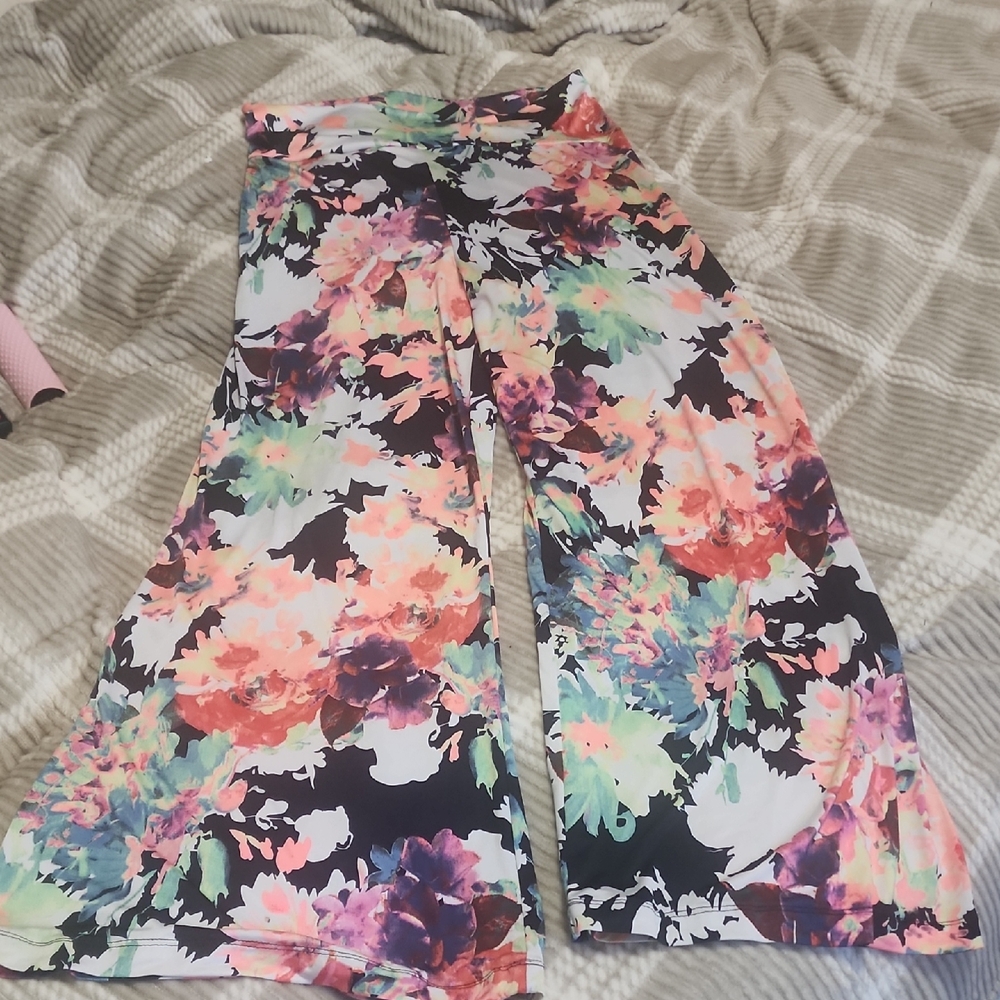 Floral Wide-Leg Women's Pants